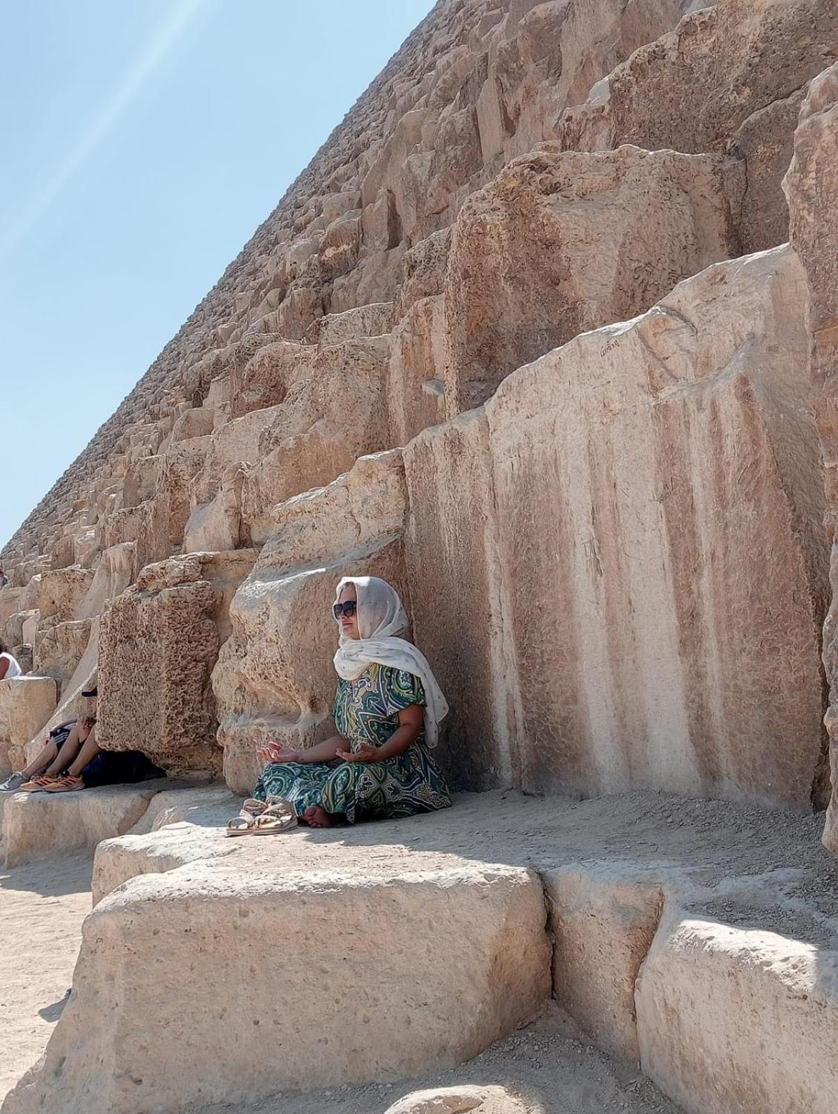 Momen Pyramids Inn Kafret el-Gabal Exterior photo